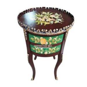 Petal Nest Round Accent Table